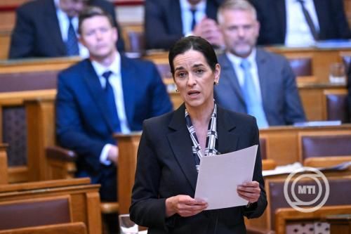 Kormányfői szintű látogatás lesz november 9-én és 10-én Berlinben, Magyar Péter.
